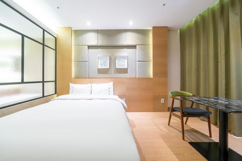 Business Design Hotel Luv Incheon Eksteriør bilde