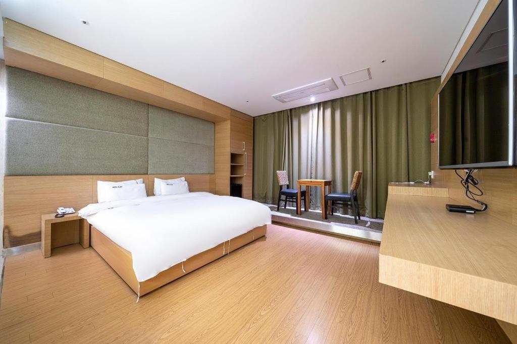 Business Design Hotel Luv Incheon Eksteriør bilde